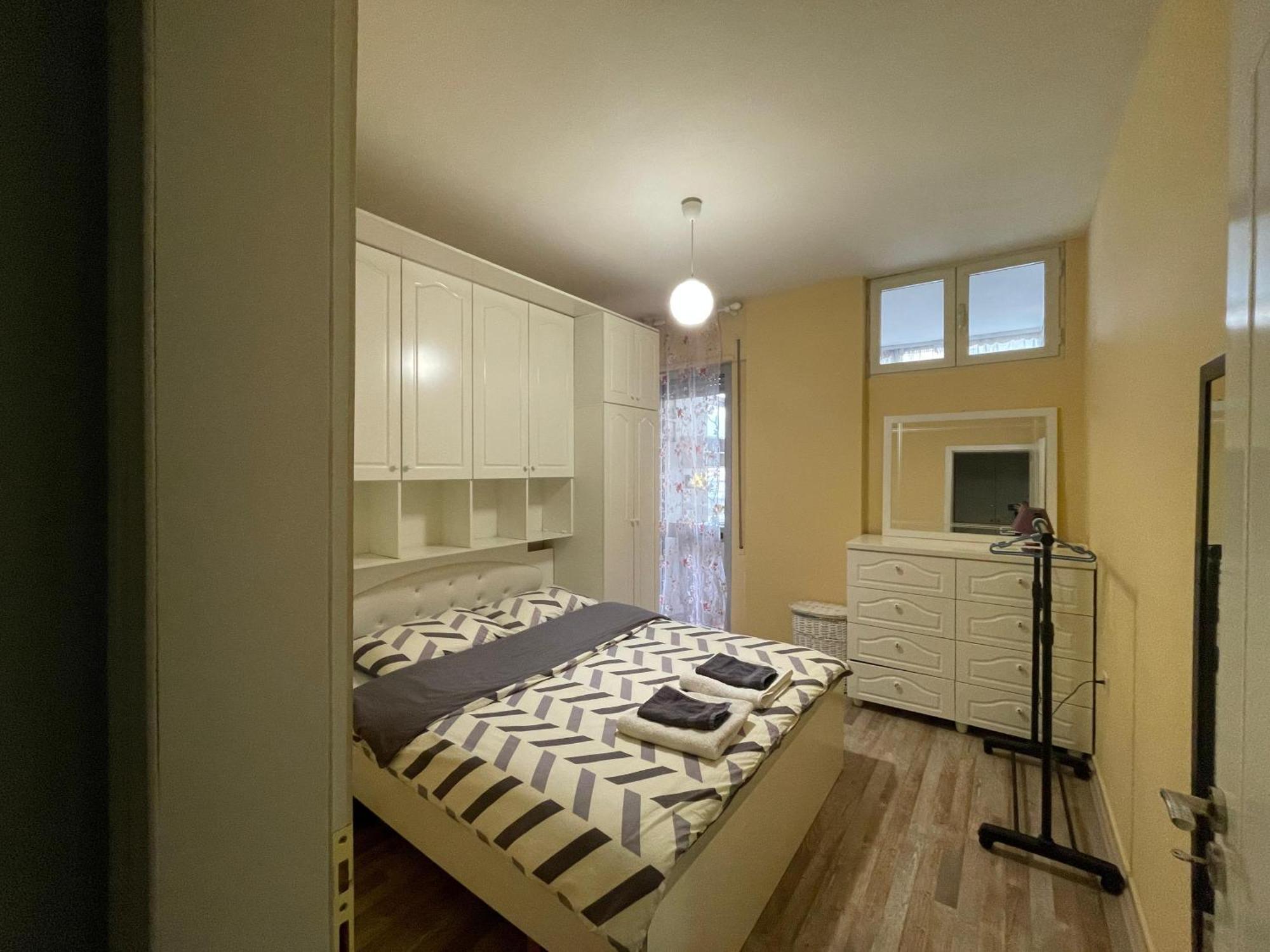 טיראנה Bricks Apartment Near Pazari I Ri מראה חיצוני תמונה
