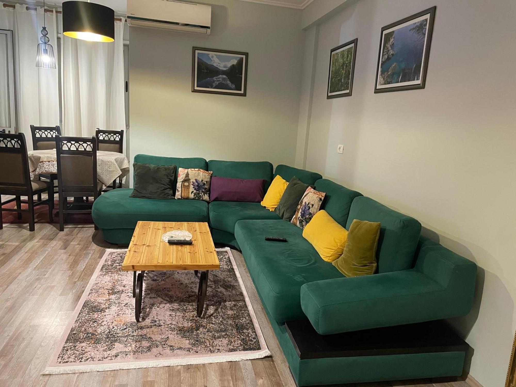 טיראנה Bricks Apartment Near Pazari I Ri מראה חיצוני תמונה