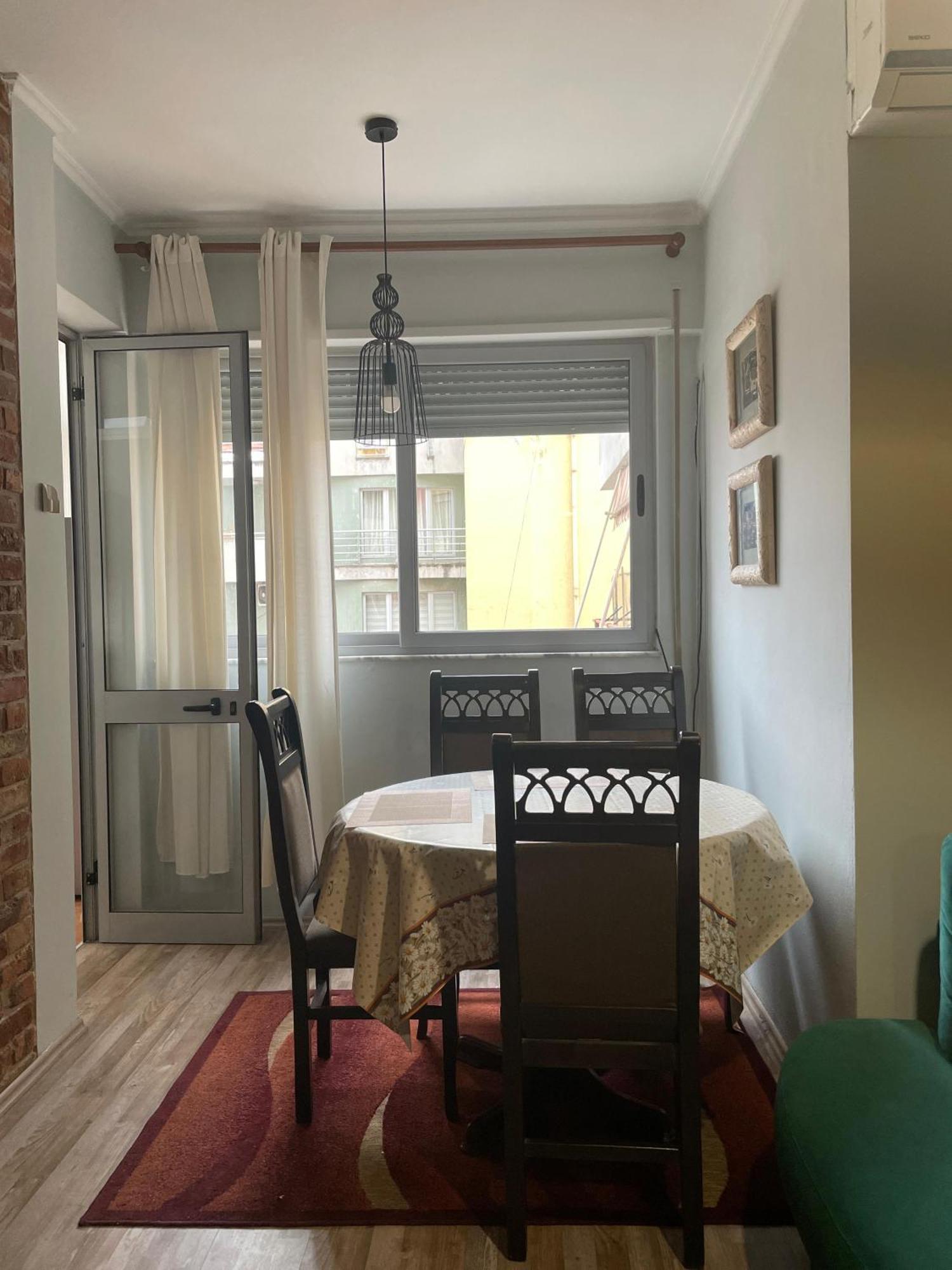טיראנה Bricks Apartment Near Pazari I Ri מראה חיצוני תמונה